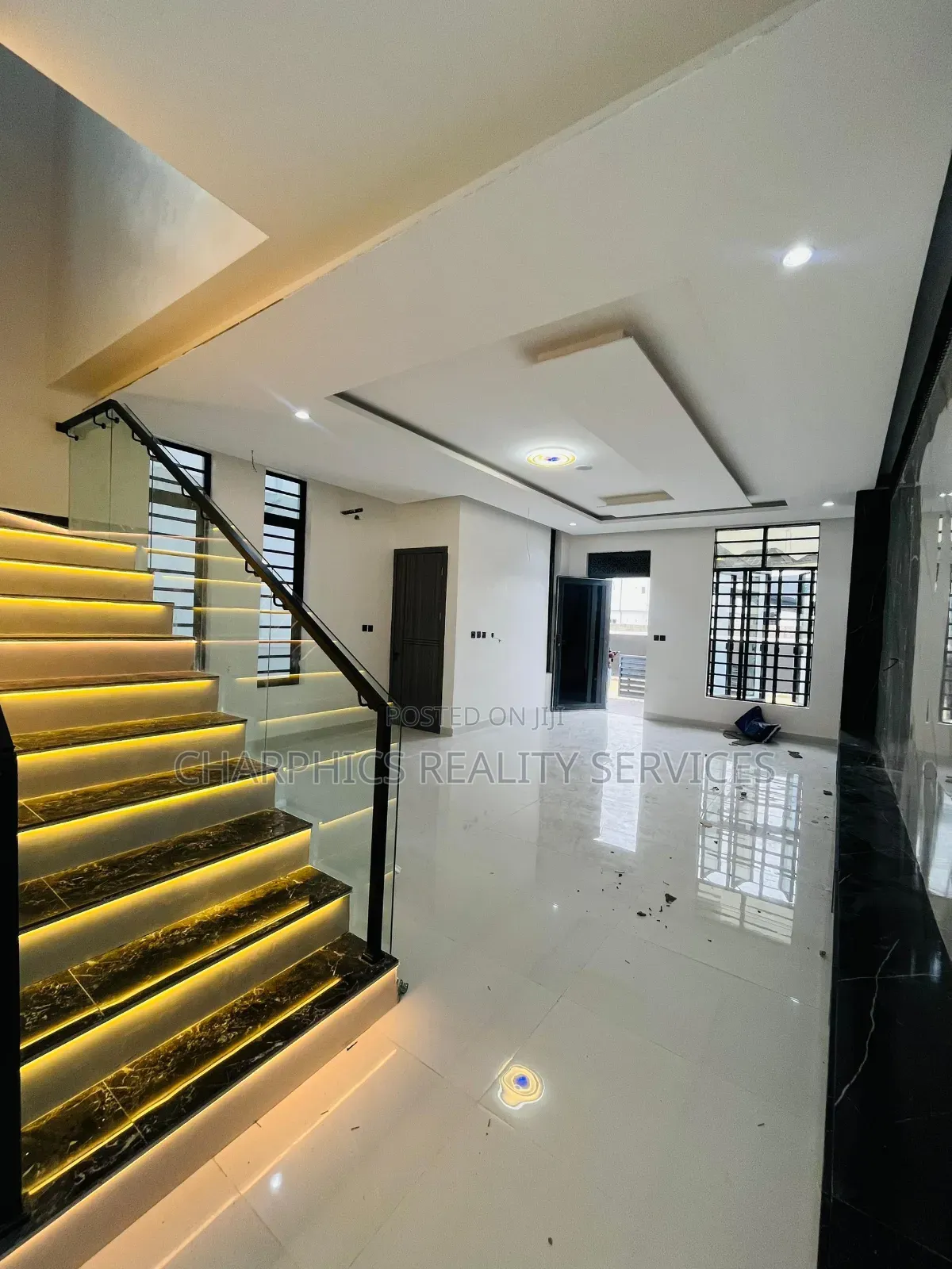 4bdrm Duplex in Lekki Phase 2 for sale in Lekki Phase 2