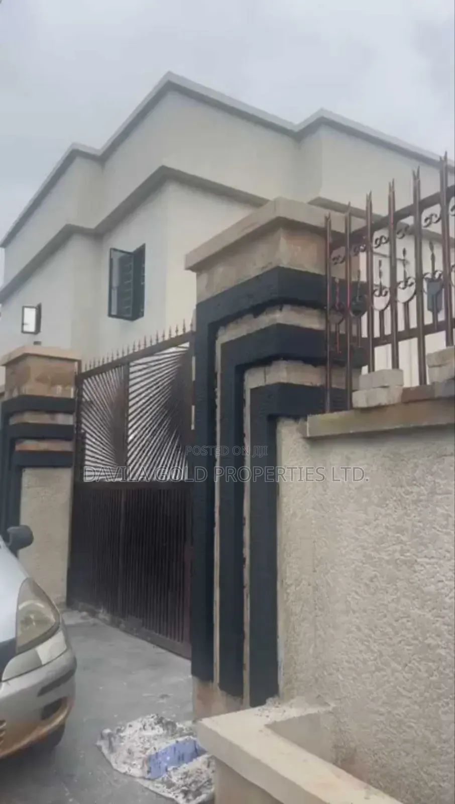 16bdrm Block of Flats in Benin City for sale in Benin City