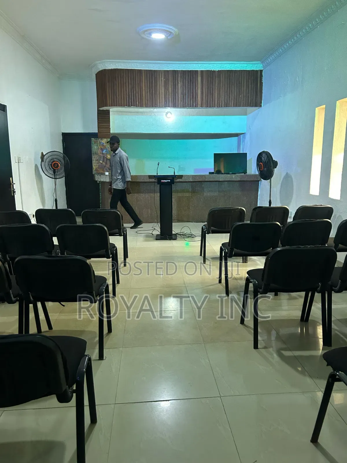 Hall for Rent (Sunday Evening Service) in Bodija Estate in Bodija