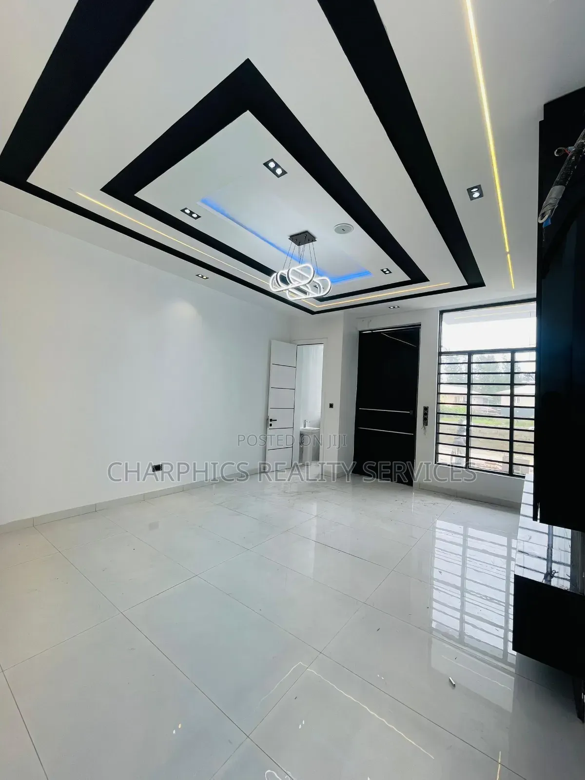 4bdrm Duplex in Ikota for sale in Ikota