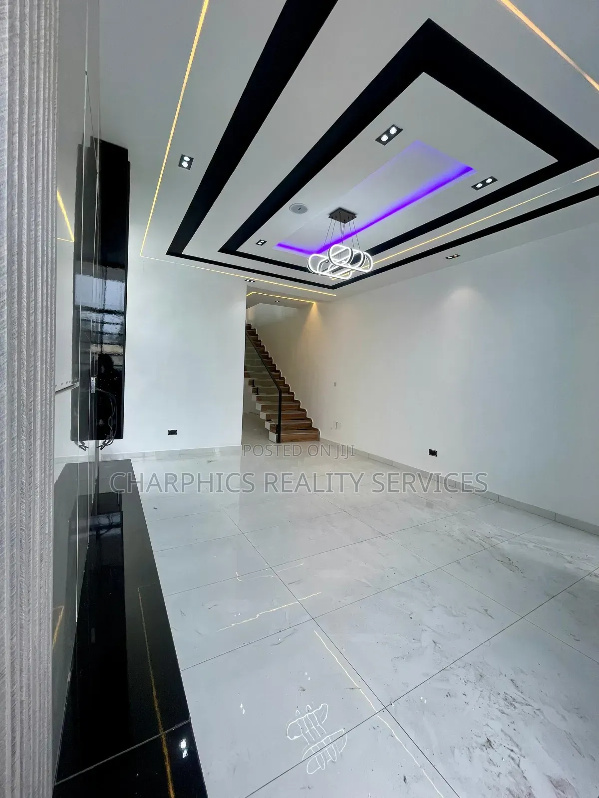 4bdrm Duplex in Ikota for sale in Ikota