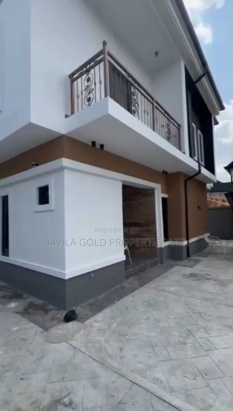 16bdrm Duplex in Benin City for sale in Benin City