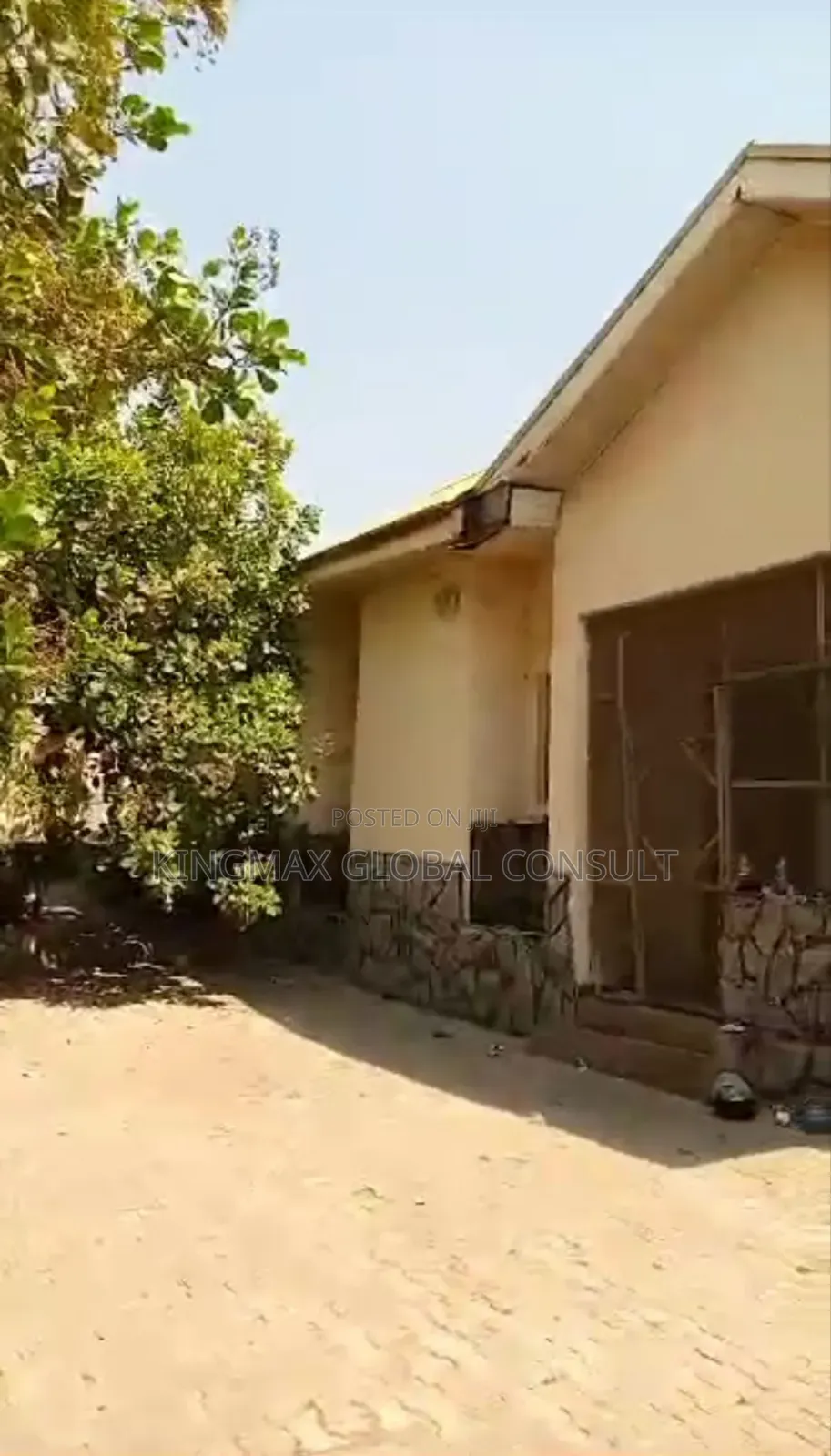 4bdrm Apartment in Princess Estate for sale in Kaura