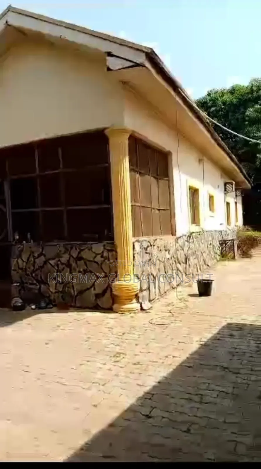 4bdrm Apartment in Princess Estate for sale in Kaura