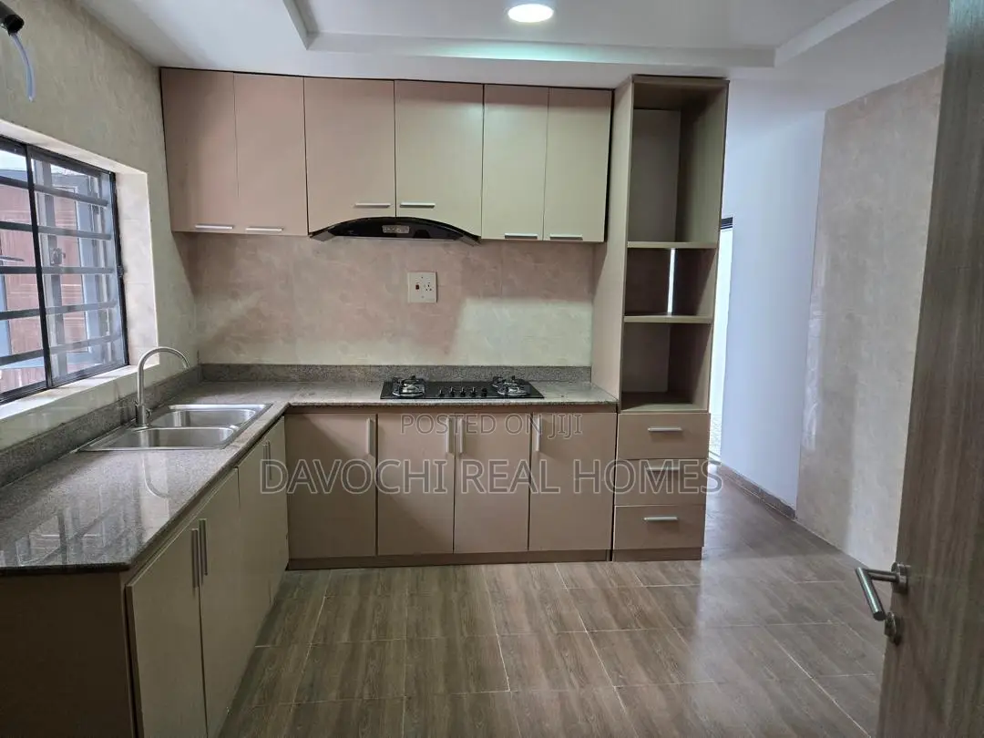 4bdrm Duplex in Ologolo for rent in Ologolo