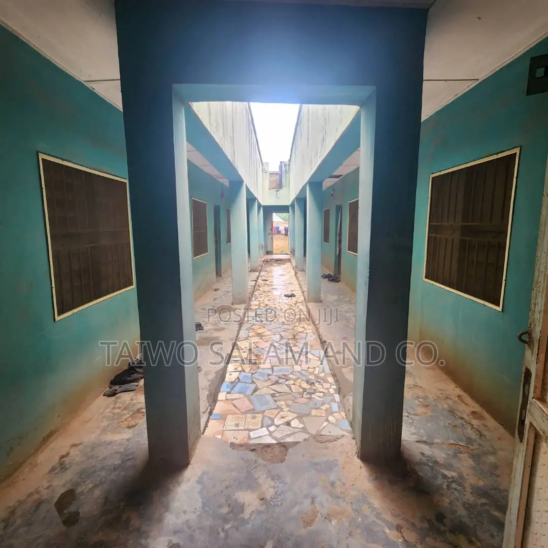 1bdrm House in Ogbomosho North for sale in Ogbomosho North