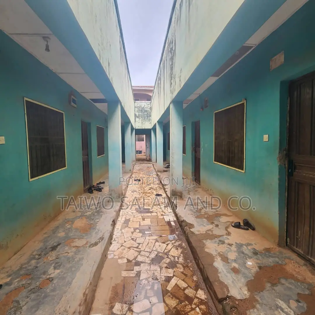 1bdrm House in Ogbomosho North for sale in Ogbomosho North