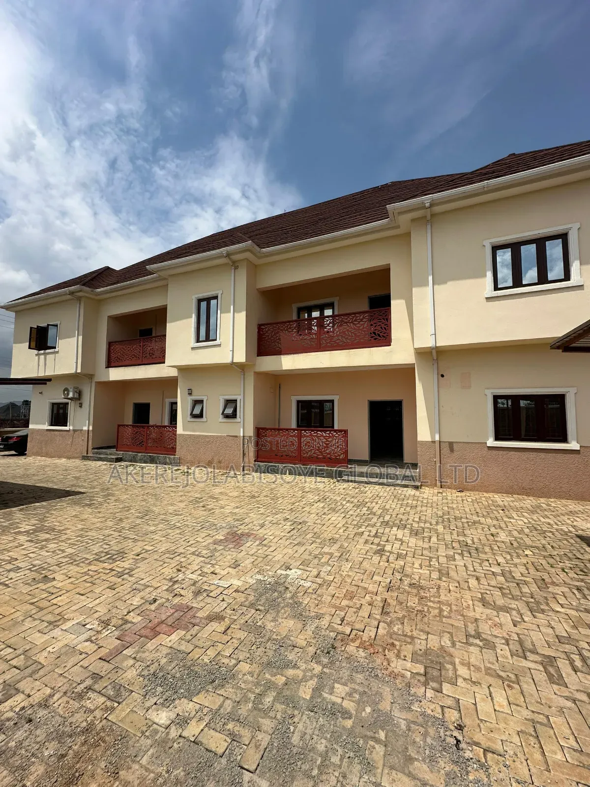4bdrm Townhouse / Terrace in In An Estate for rent in Life Camp