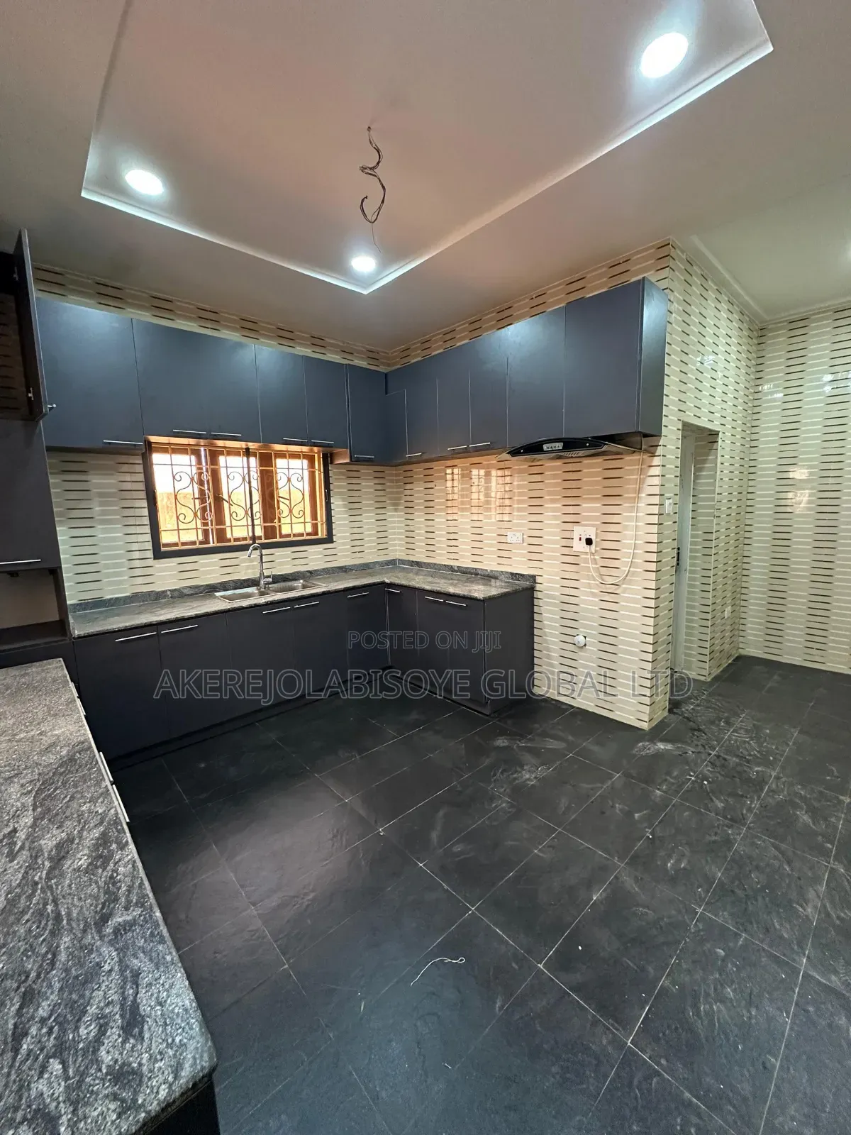 4bdrm Townhouse / Terrace in In An Estate for rent in Life Camp