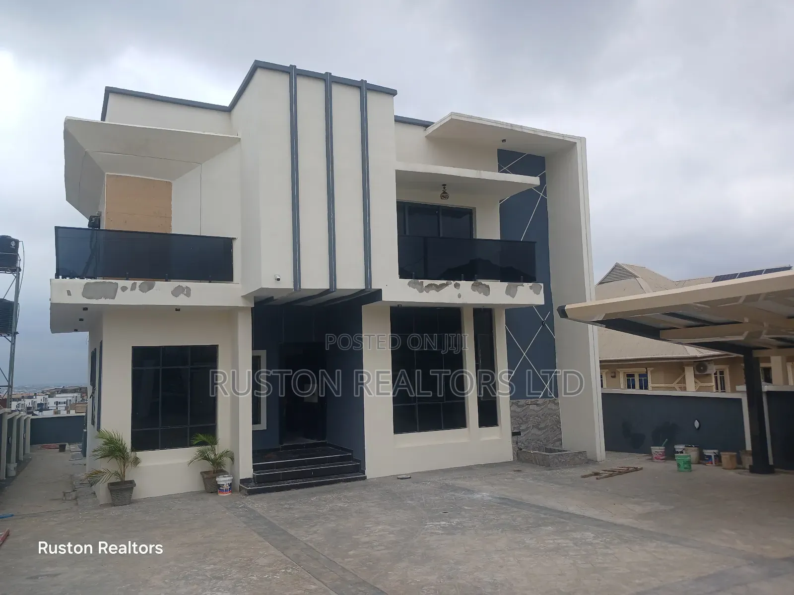 5bdrm Duplex in Akobo for sale in Akobo