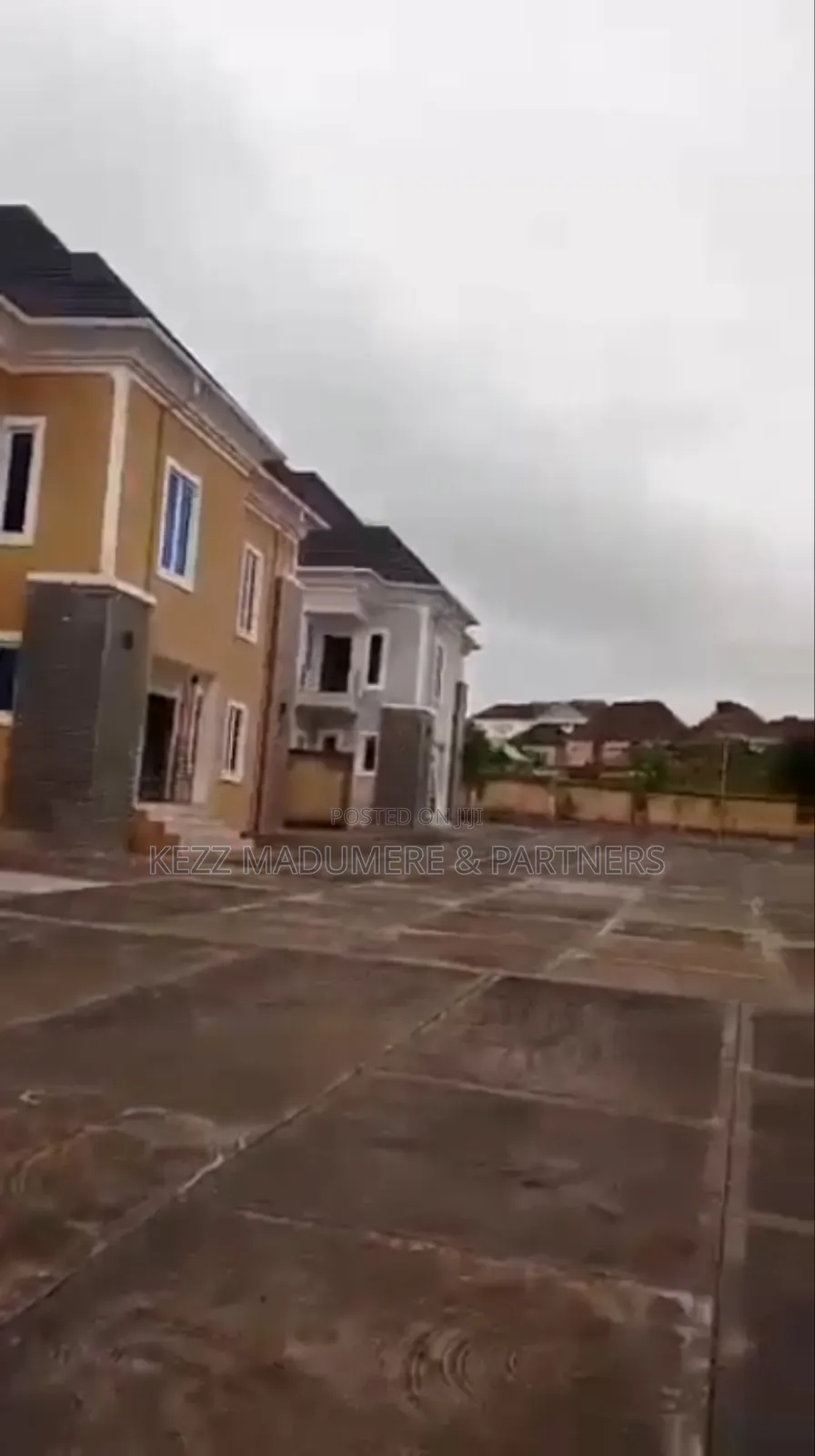 13bdrm Duplex in Independence Layout for sale in Enugu