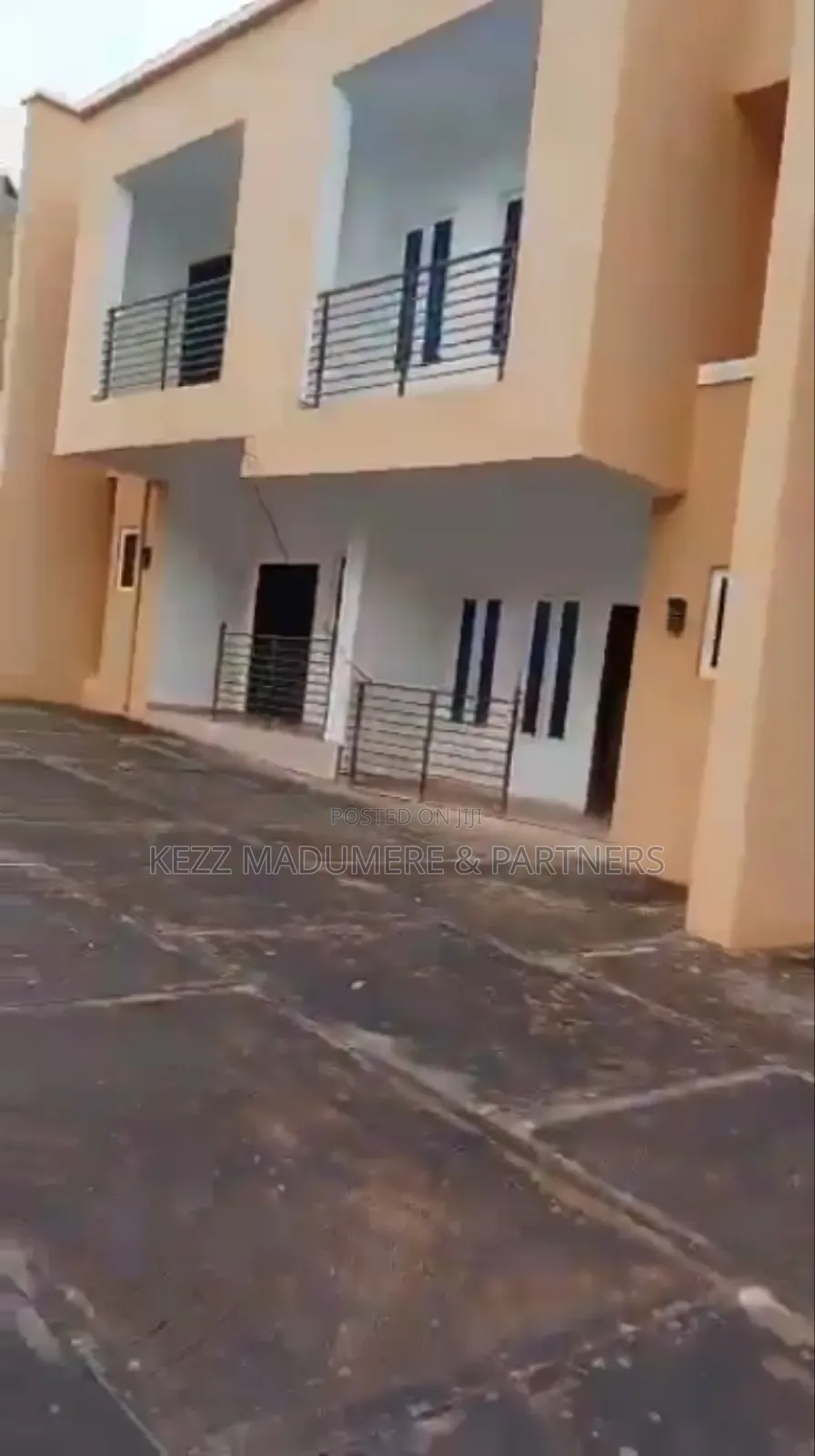 13bdrm Duplex in Independence Layout for sale in Enugu