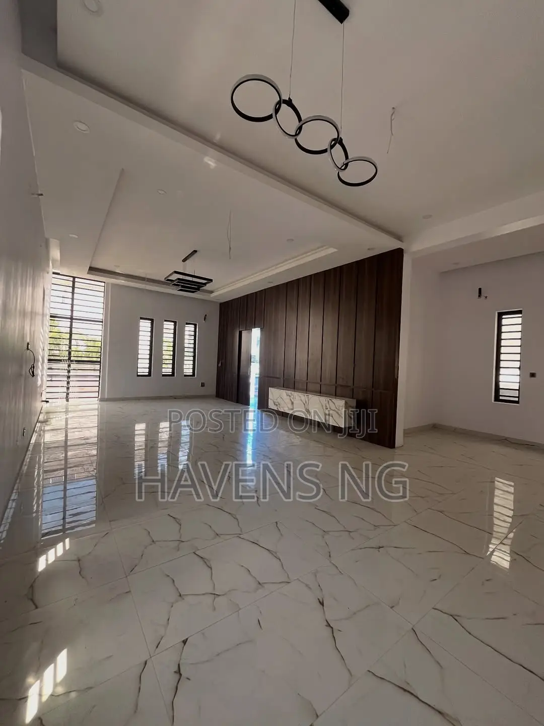 5bdrm Duplex in Megamound Estate., Ikota for sale in Ikota