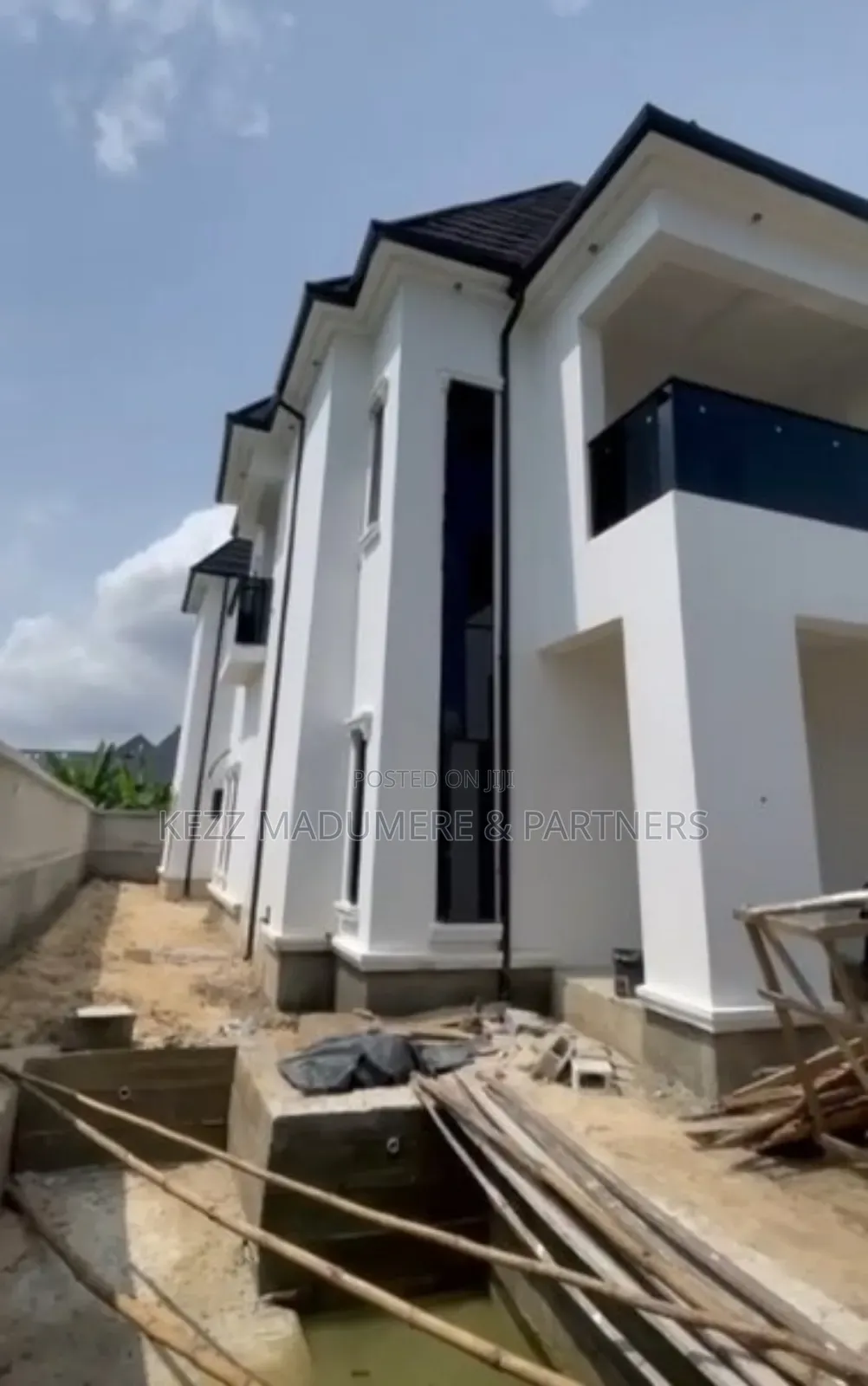 4bdrm Duplex in Gated Estate Sars for sale in Port-Harcourt