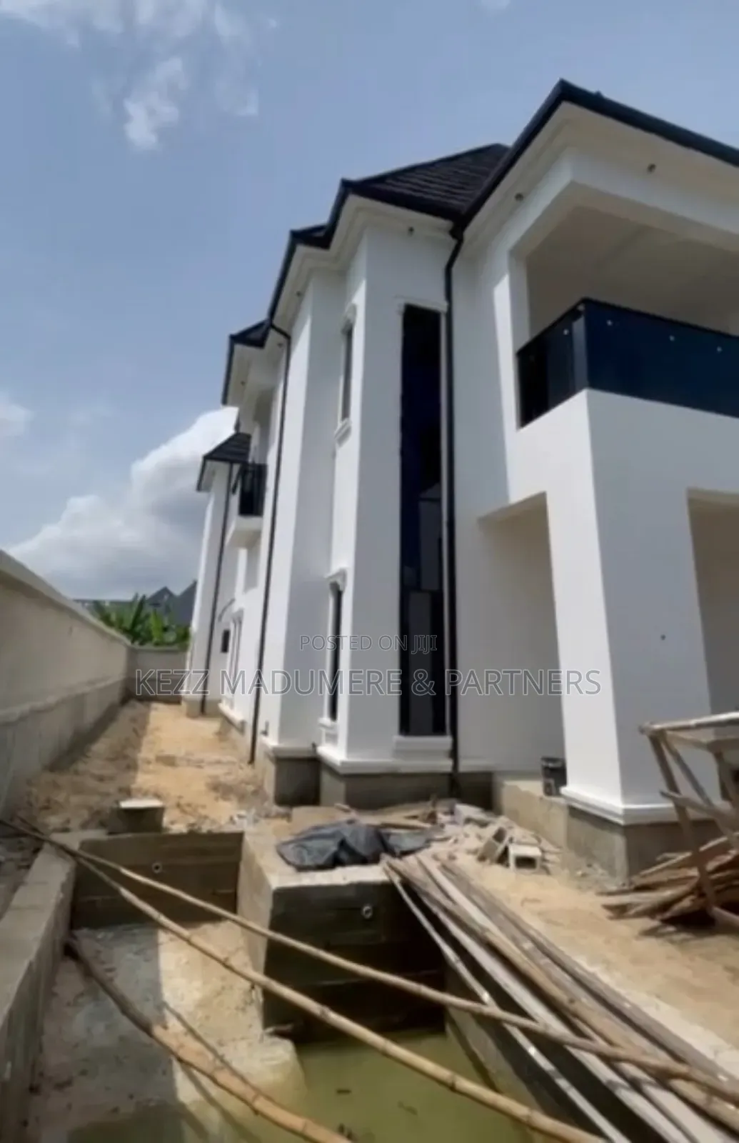 4bdrm Duplex in Gated Estate Sars for sale in Port-Harcourt