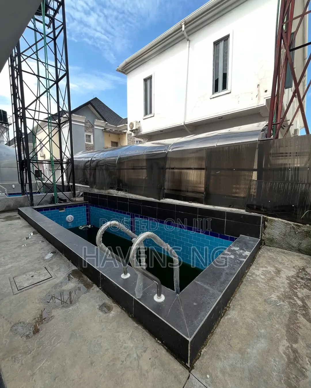 5bdrm Duplex in Megamound Estate, Ikota for sale in Ikota