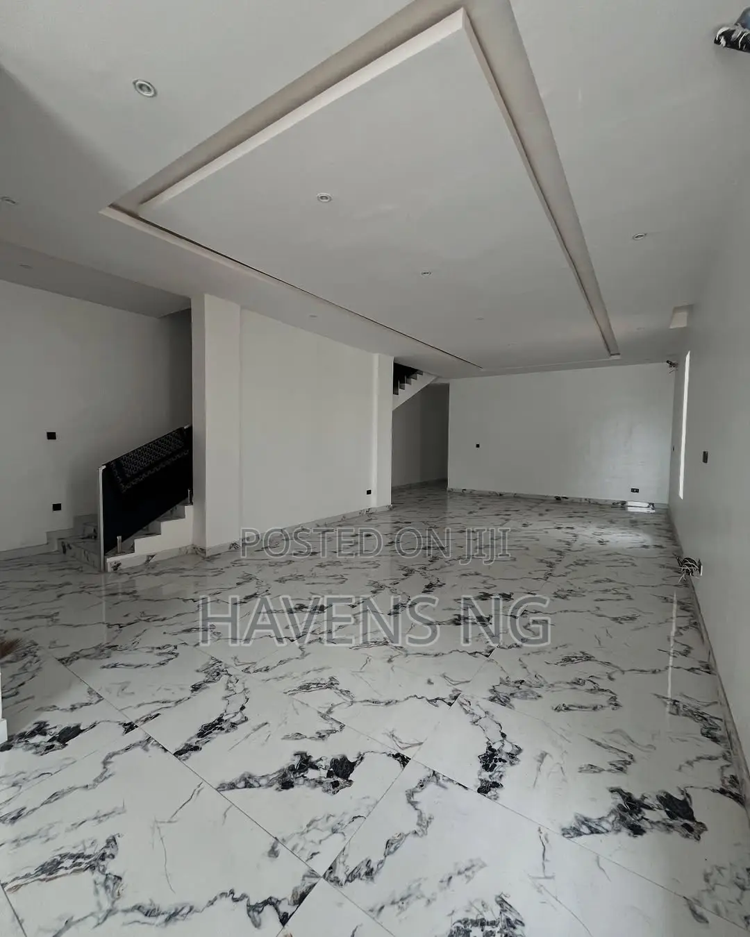 5bdrm Duplex in Megamound Estate, Ikota for sale in Ikota