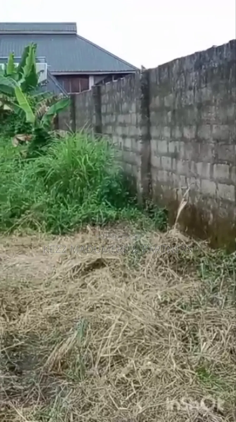 For Sale : 21⁄4 Fenced Plots on the Major Sars Road Ph in Port-Harcourt