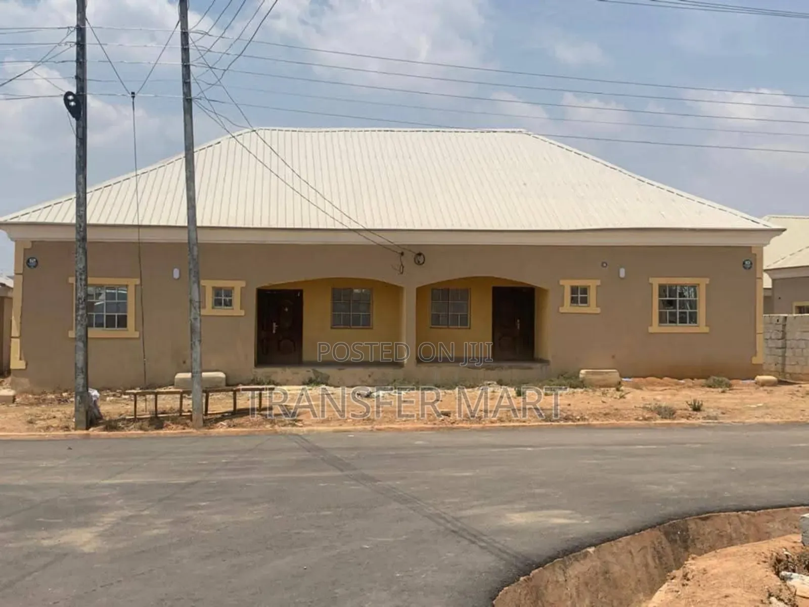 Furnished 3bdrm Bungalow in Abacha Road Junction for sale in Mararaba