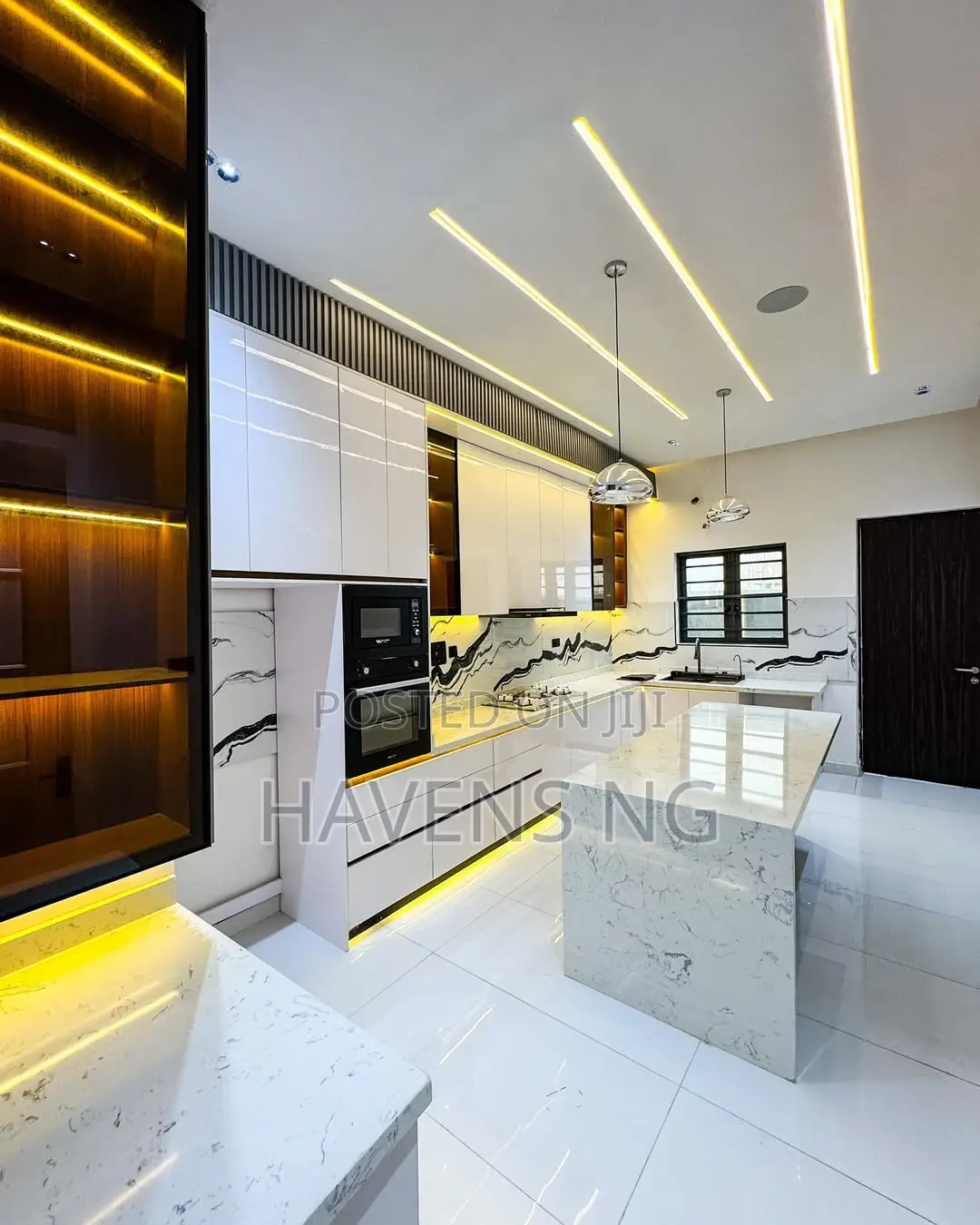 5bdrm Duplex in Ado / Ajah for sale in Ado / Ajah