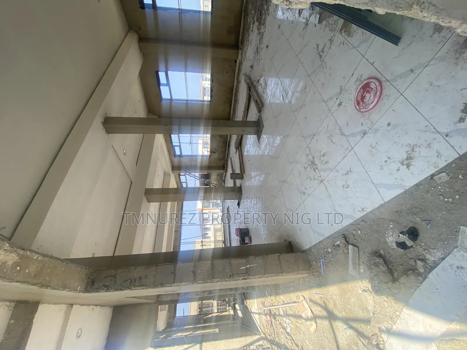 Shop for Sale 130 SQM in Chevron