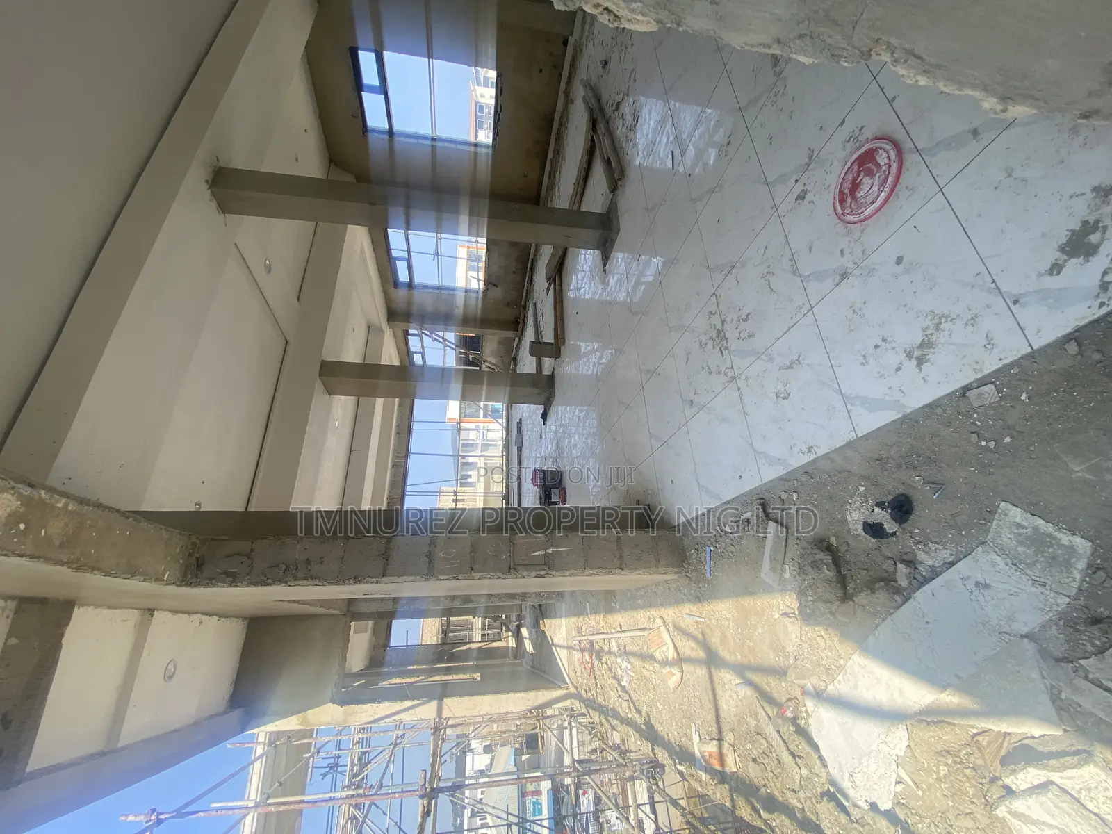 Shop for Sale 130 SQM in Chevron