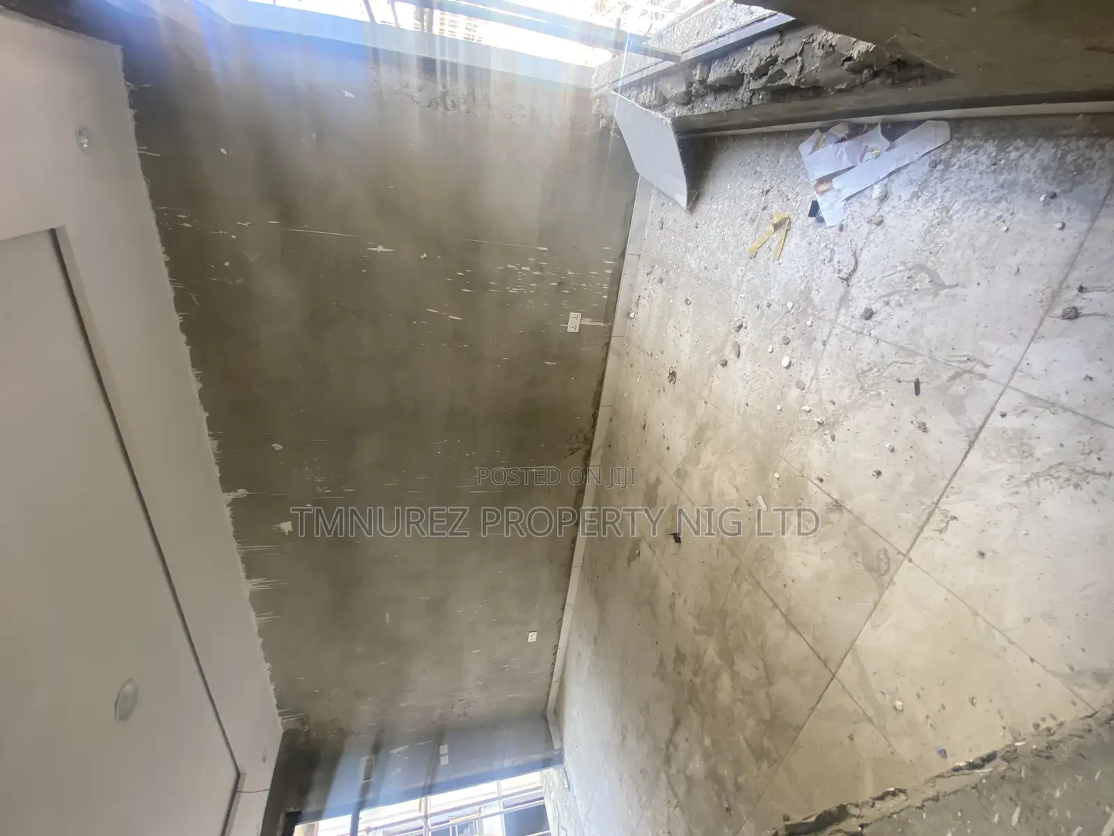 25sqm of Shop for Sale in Orchid Road in Chevron