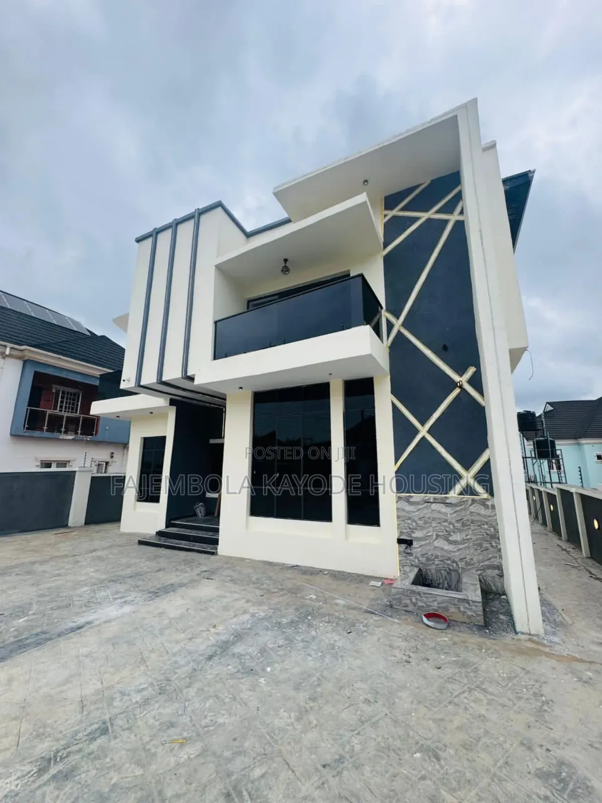 4bdrm Duplex in Carlton Gate, Akobo for sale in Akobo