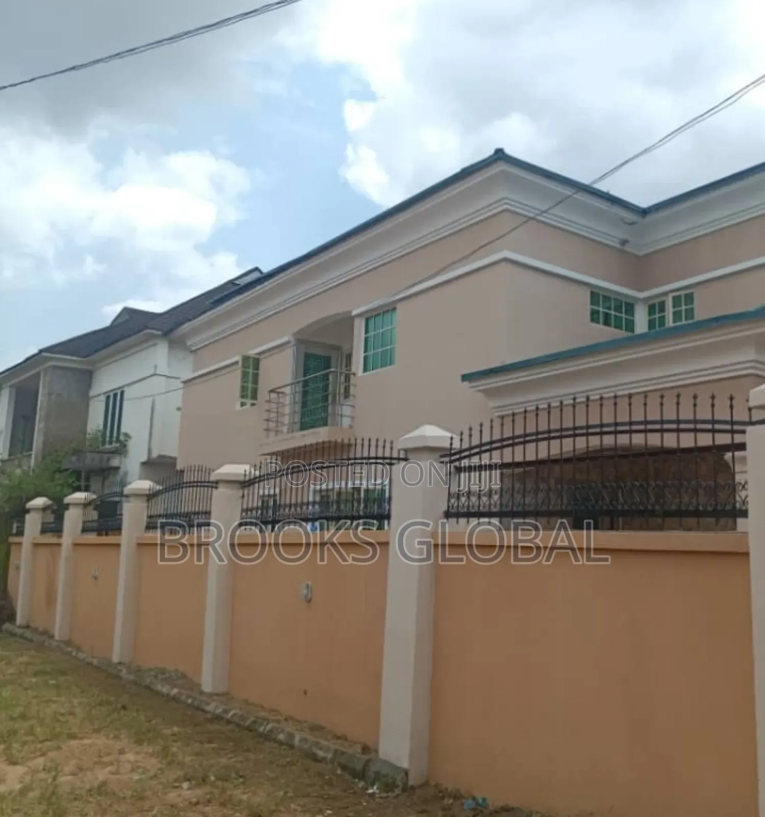 7bdrm Duplex in Benin City for sale in Benin City