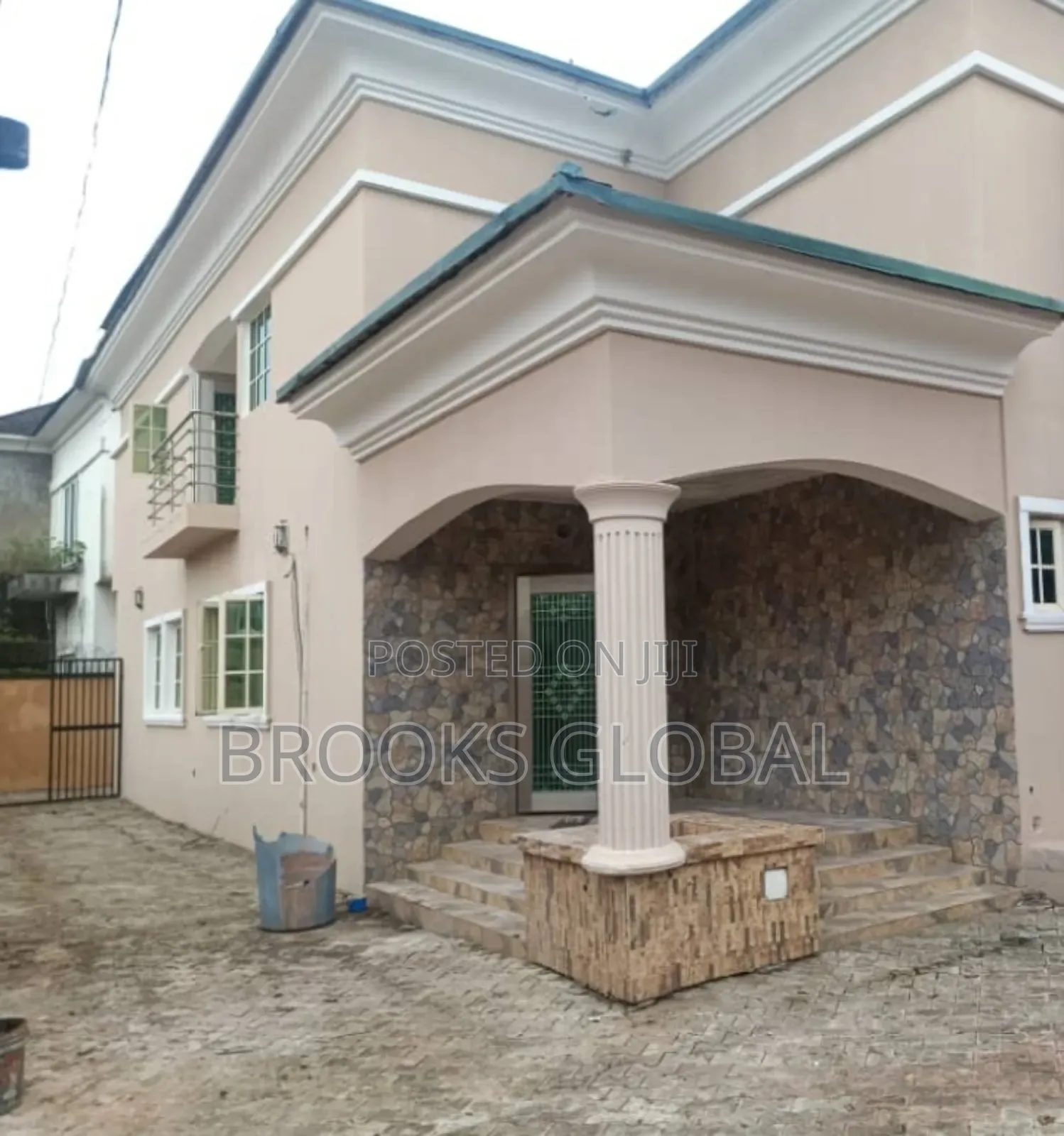 7bdrm Duplex in Benin City for sale in Benin City