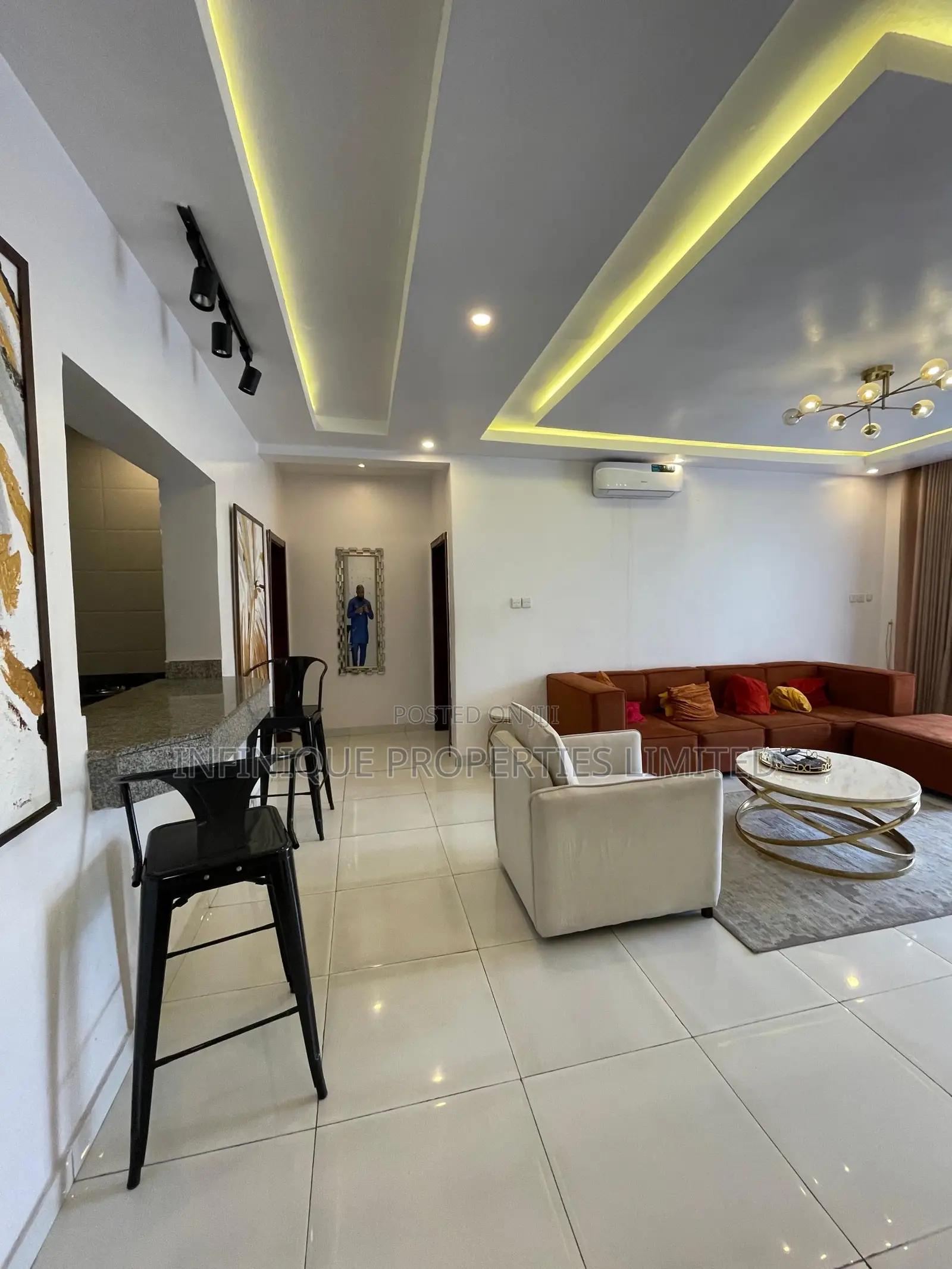 Furnished 3bdrm Apartment in Cadogan, Osapa london for sale in Osapa london