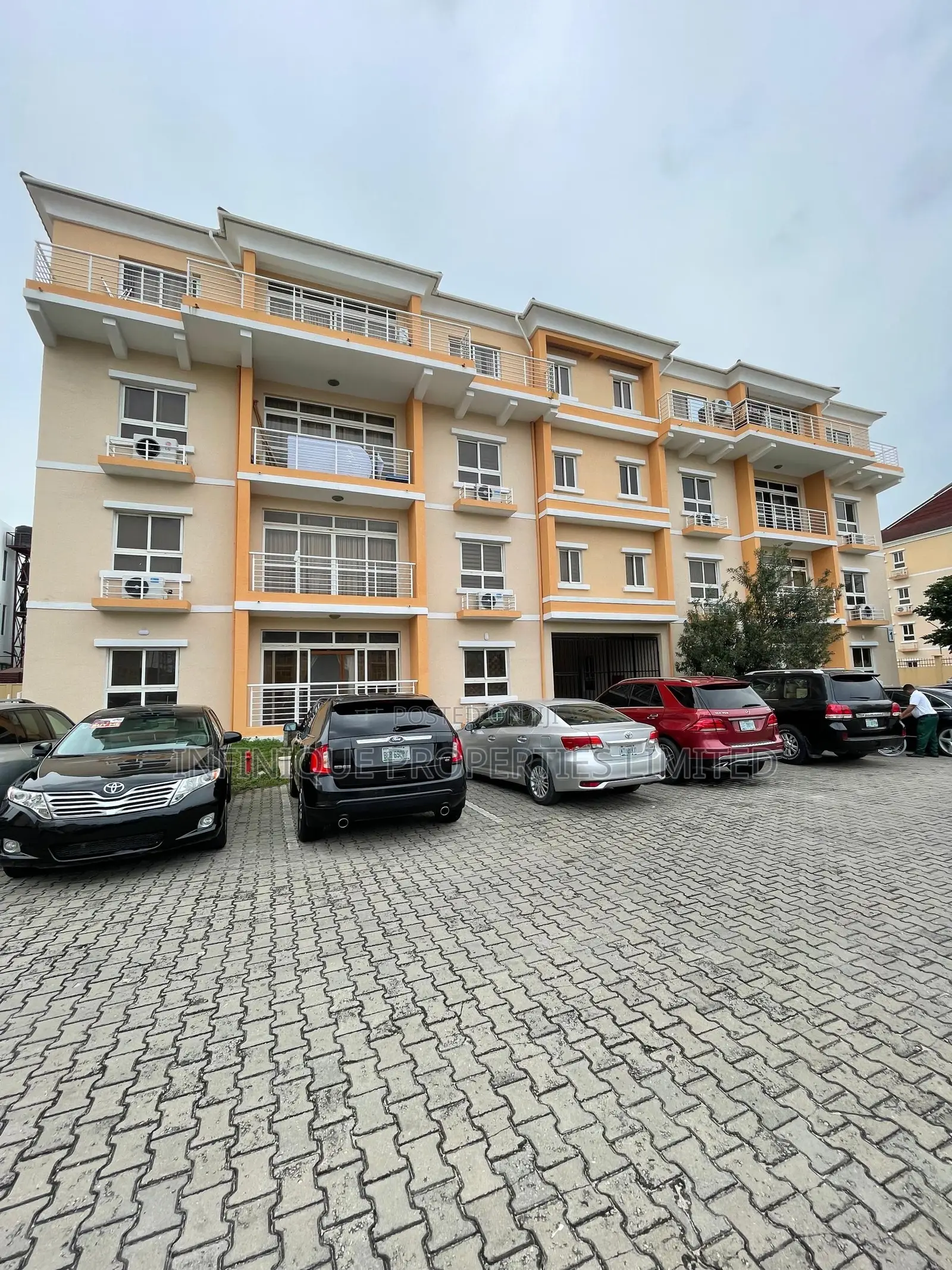 Furnished 3bdrm Apartment in Cadogan, Osapa london for sale in Osapa london