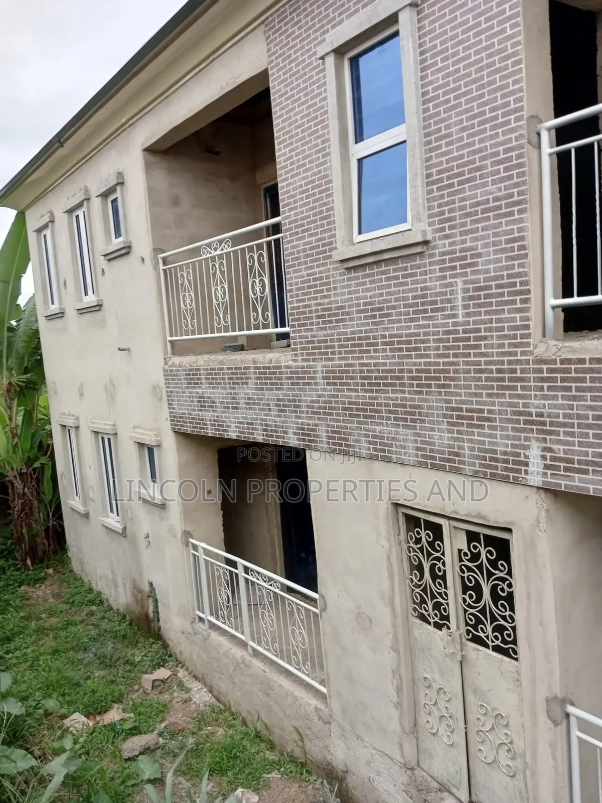 2bdrm Block of Flats in Federal Housing for sale in Uyo
