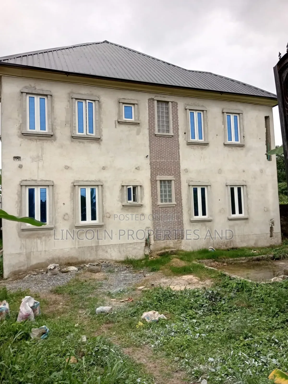 2bdrm Block of Flats in Federal Housing for sale in Uyo