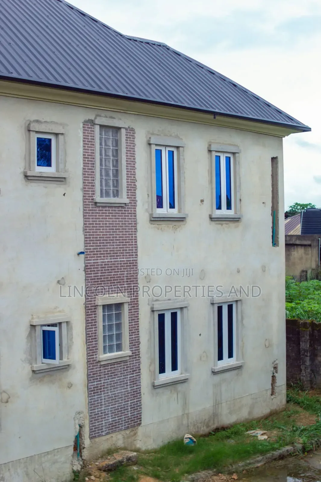 2bdrm Block of Flats in Federal Housing for sale in Uyo
