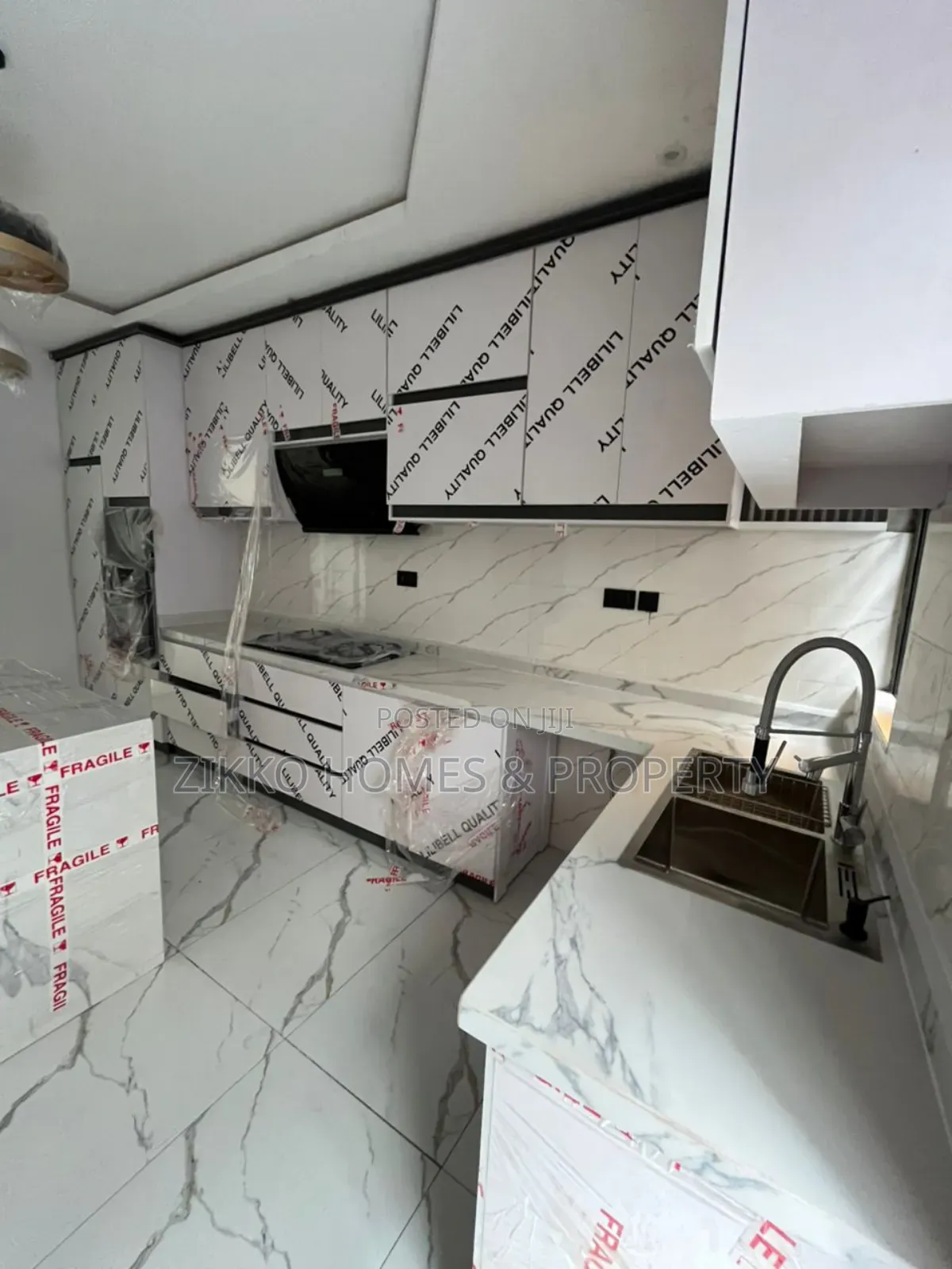 3bdrm Townhouse/Terrace in Ikota, Lekki for sale in Lekki