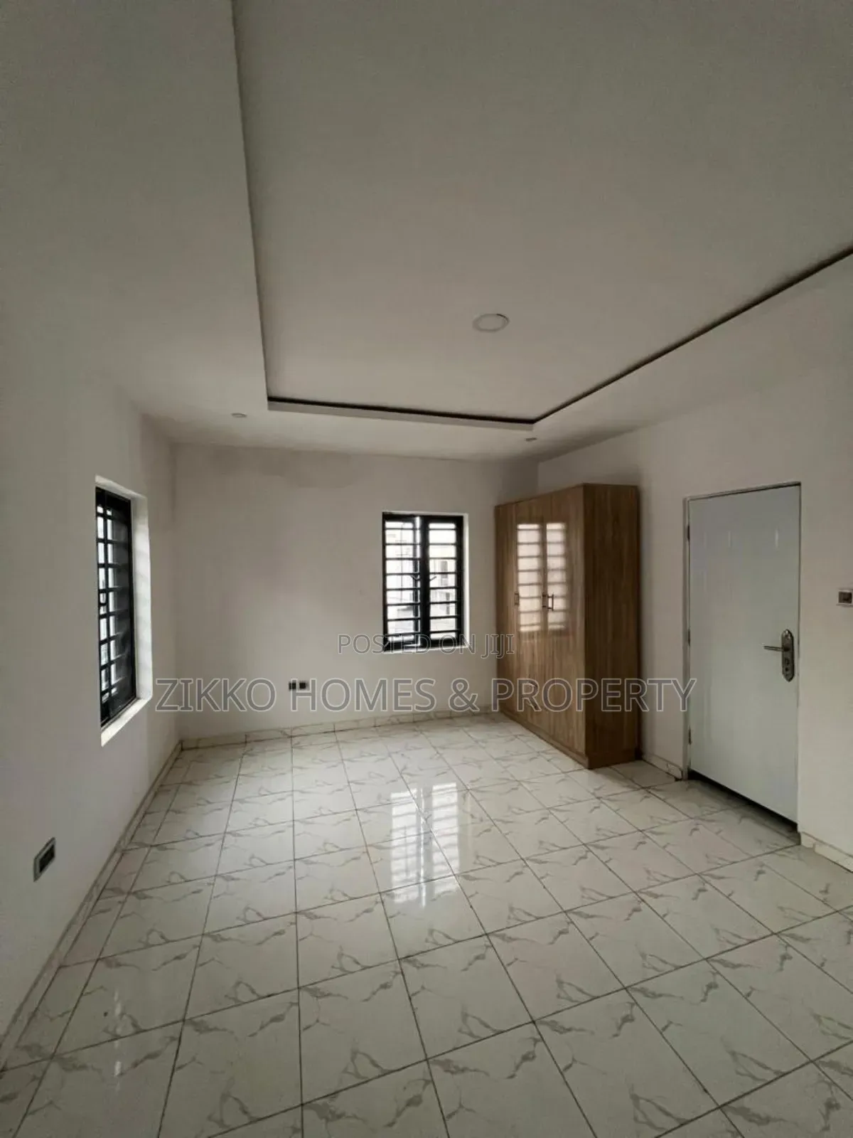 3bdrm Apartment in Ikota Gra, Lekki for sale in Lekki