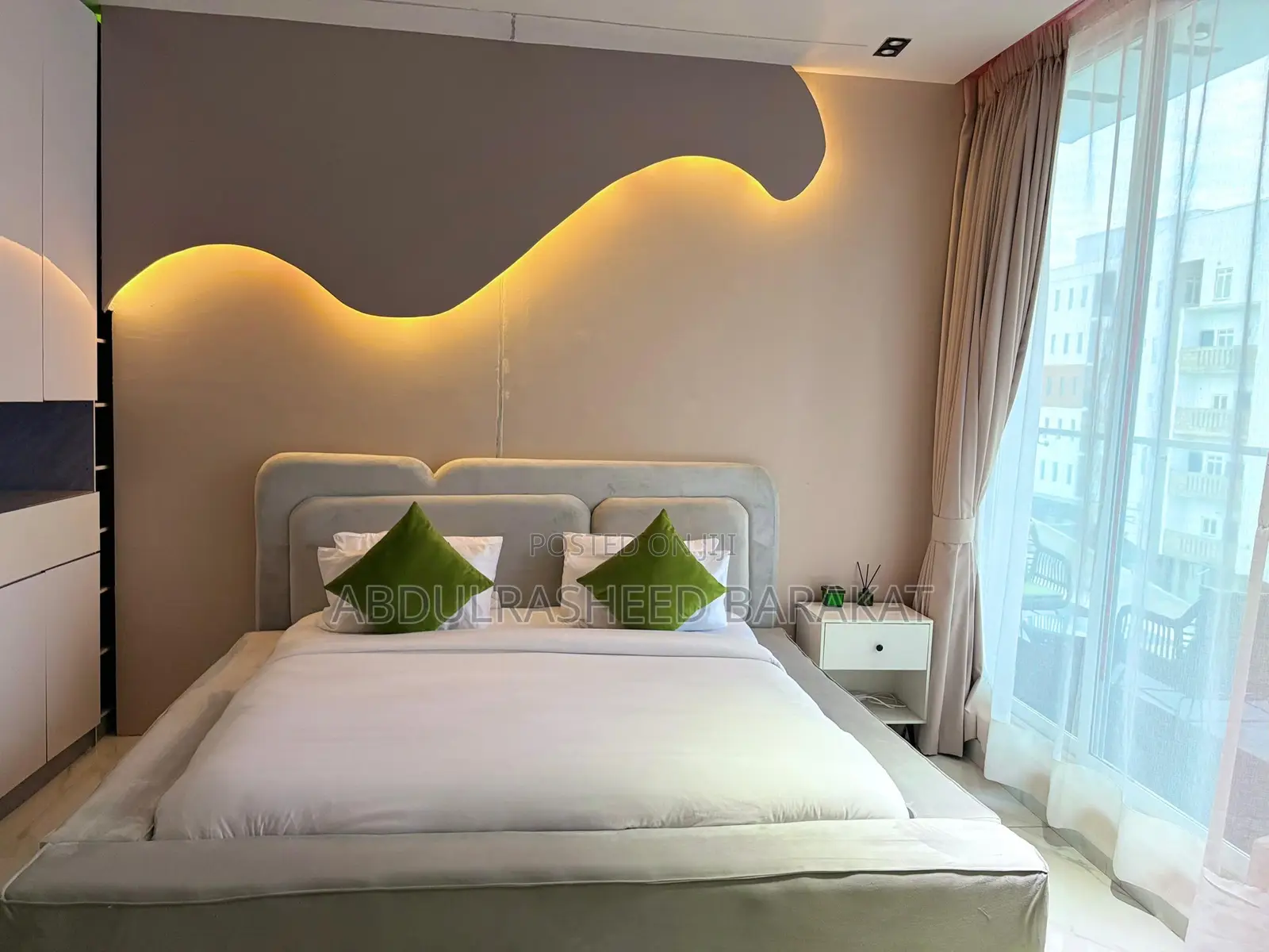 Luxury Teo Bedroom Apartment With Pool Elevator Balcony in Lekki Phase 1