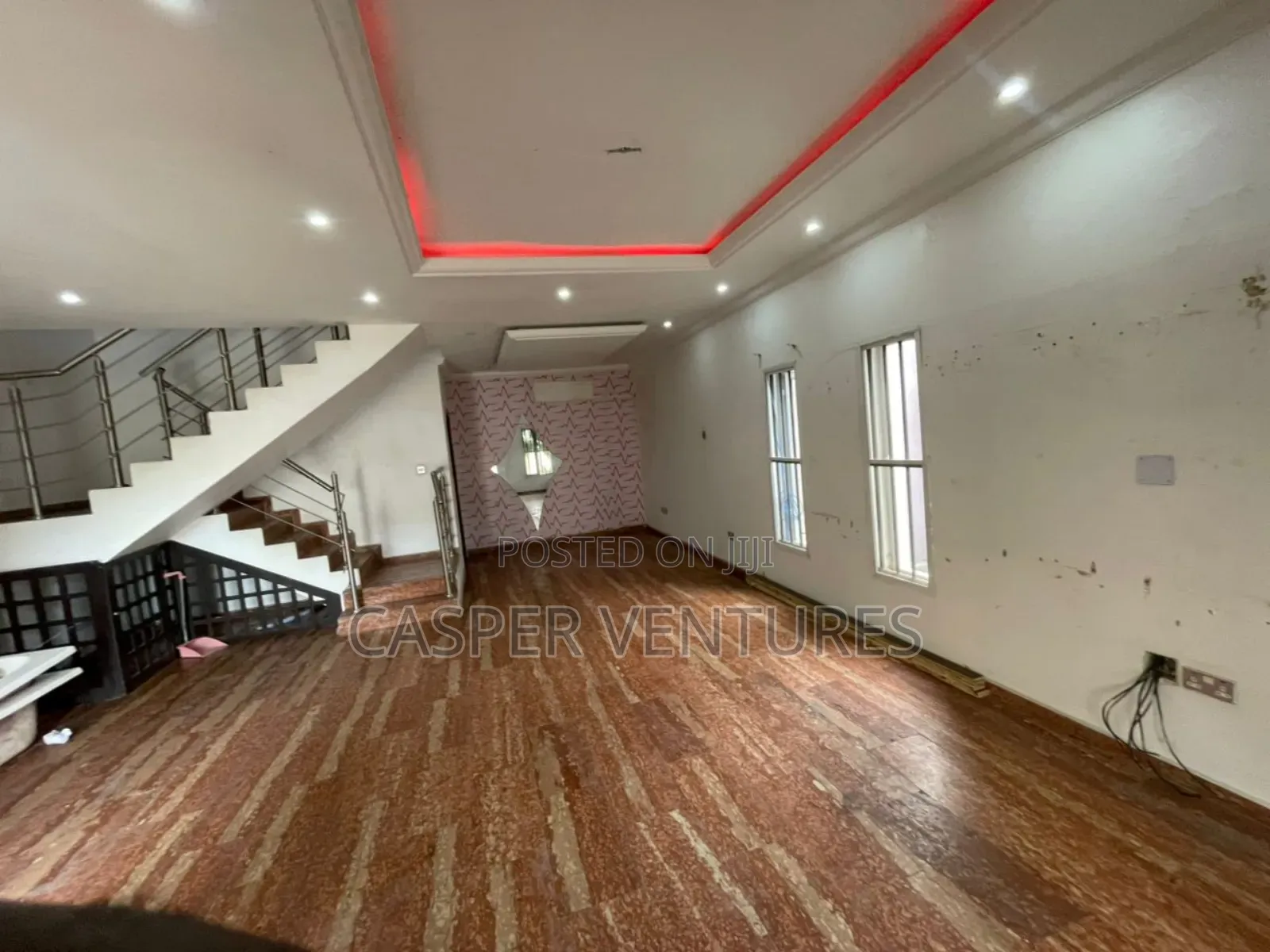 4bdrm Duplex in Osapa for sale in Osapa london