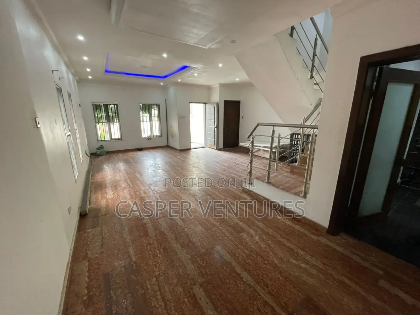 4bdrm Duplex in Osapa for sale in Osapa london
