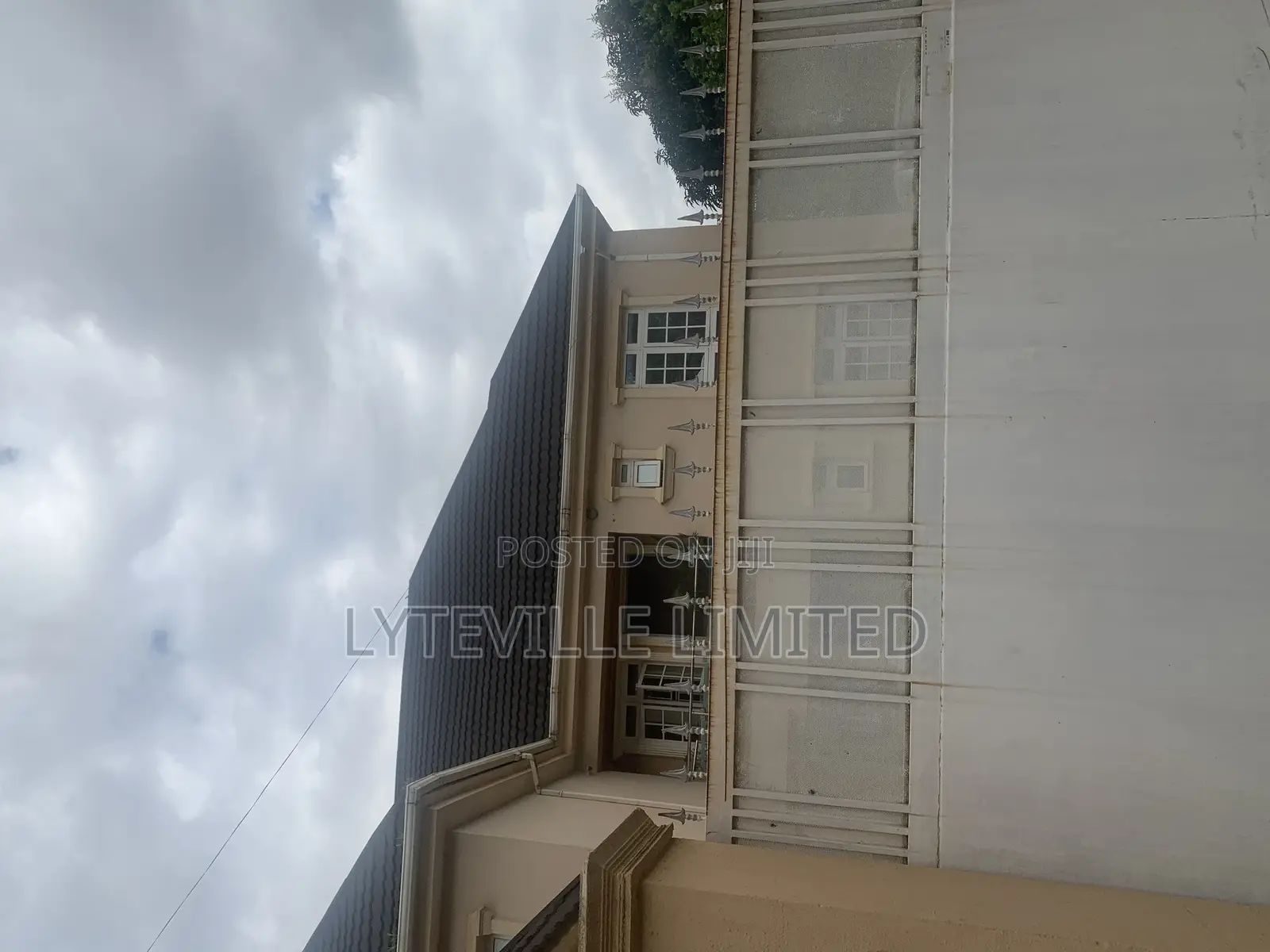 6bdrm Duplex in Dawaki for sale in Dawaki