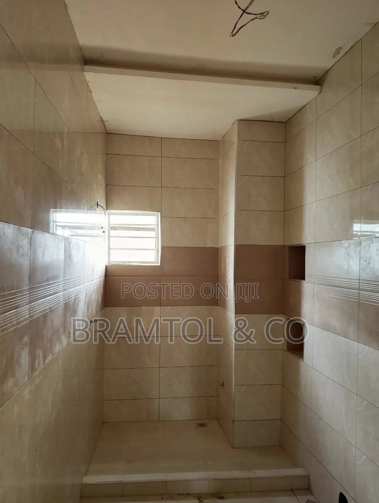 4bdrm Townhouse/Terrace in Katampe (Main) for Sale in Katampe (Main)