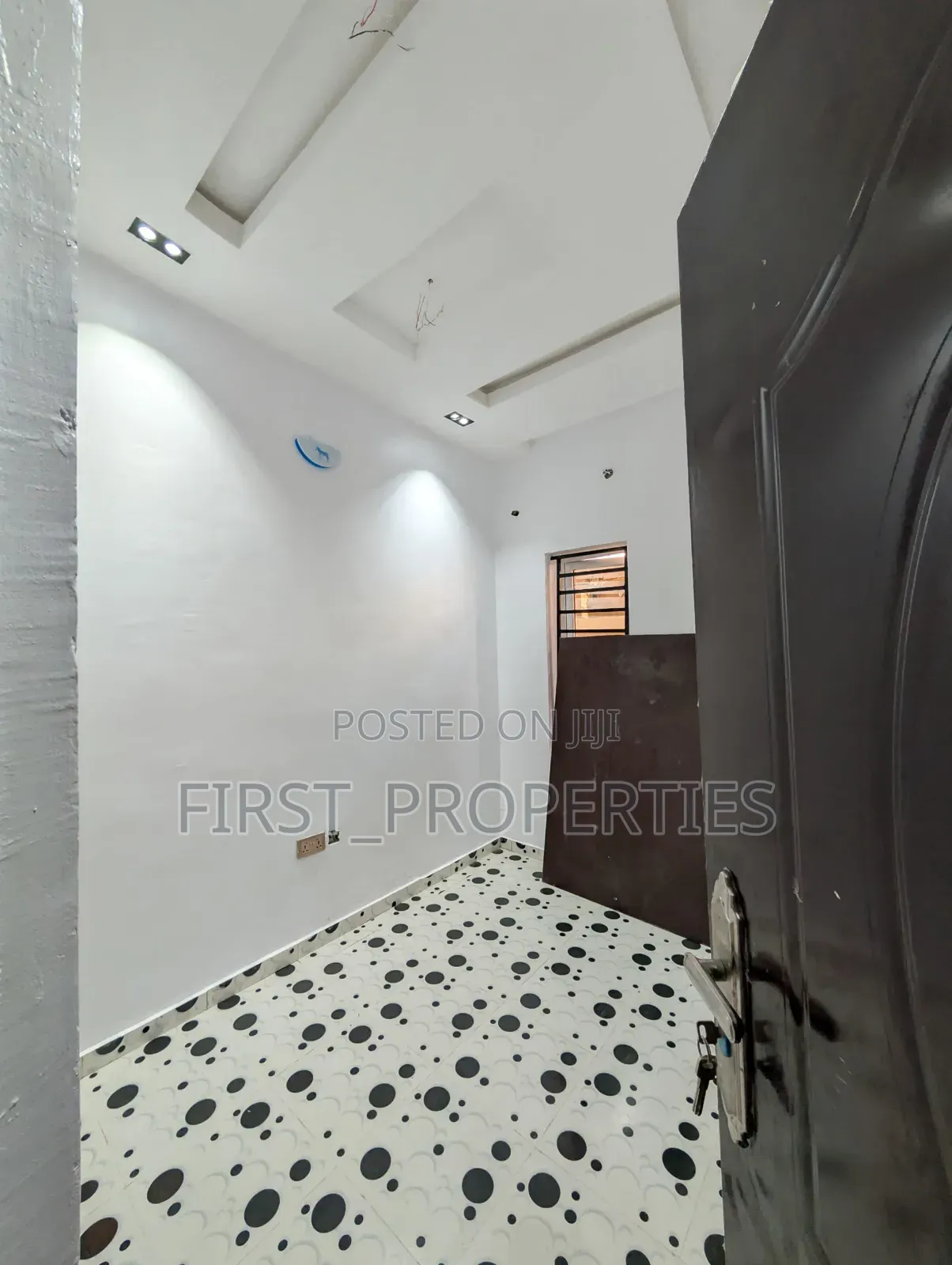 3bdrm Bungalow in Obiwale Area, Eleyele for sale in Eleyele