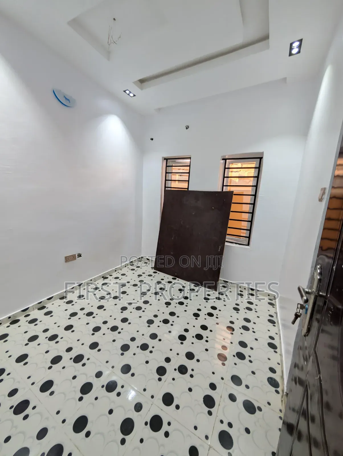 3bdrm Bungalow in Obiwale Area, Eleyele for sale in Eleyele