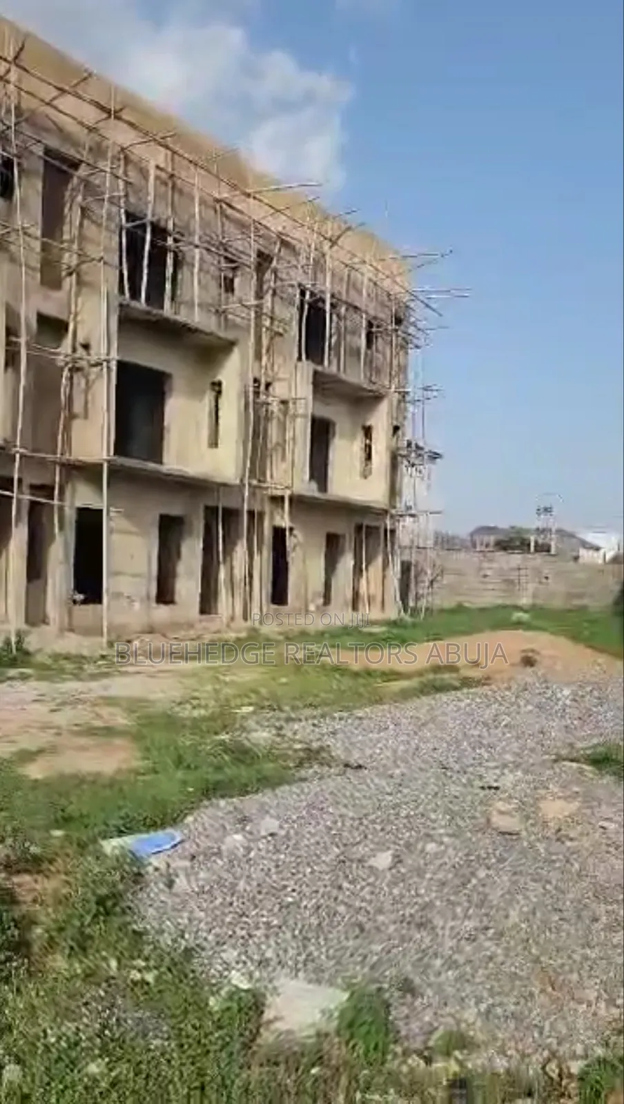 4bdrm Duplex in Kaura for sale in Kaura