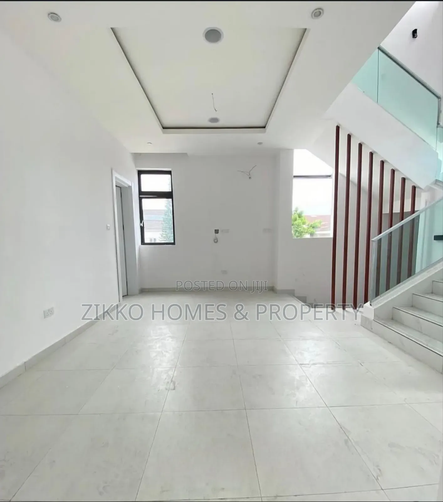 5bdrm Duplex in Lekki for sale in Lekki Phase 1