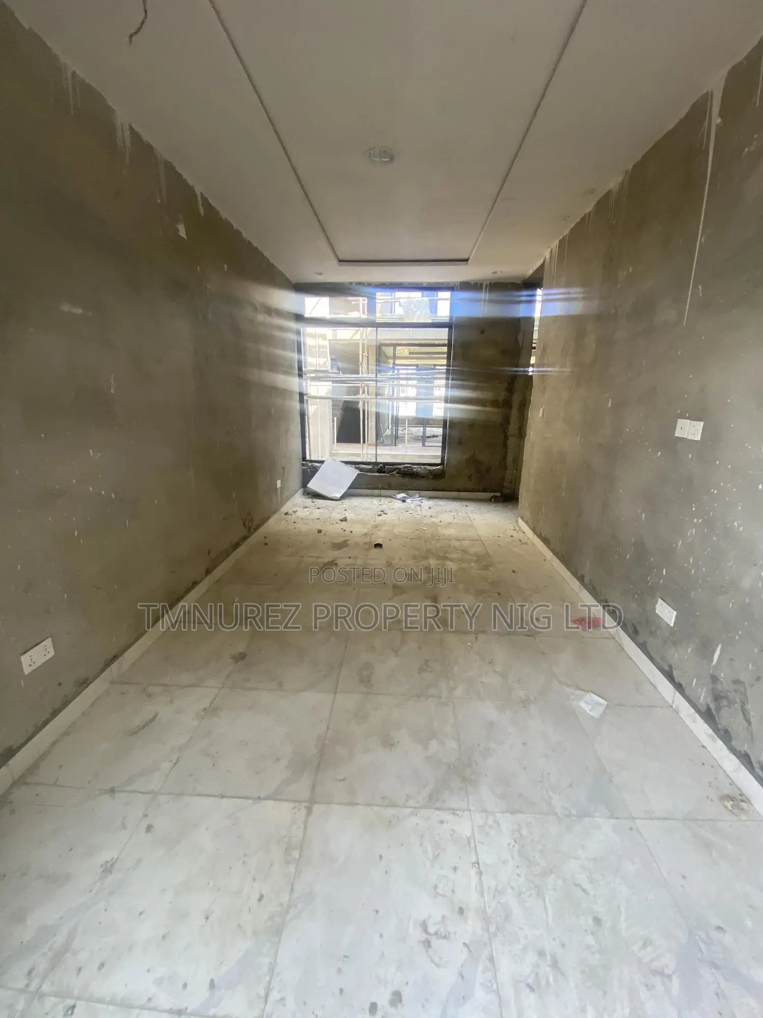 25sqm of Shop for Sale in Orchid Road in Chevron