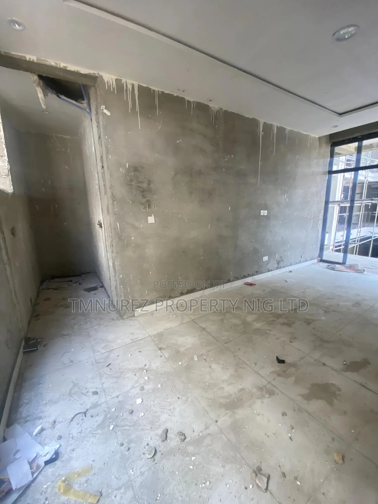 25sqm of Shop for Sale in Orchid Road in Chevron