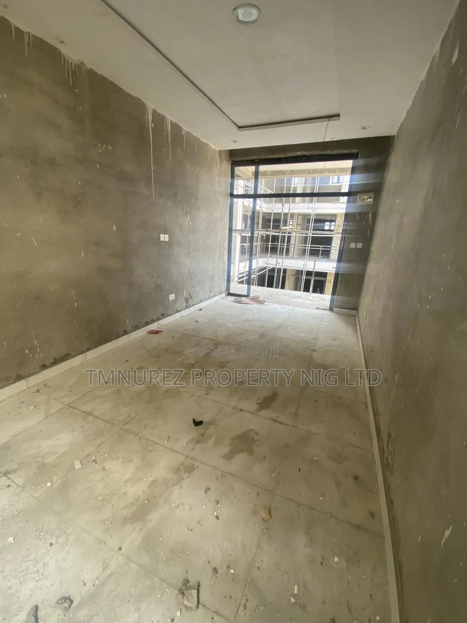 25sqm of Shop for Sale in Orchid Road in Chevron