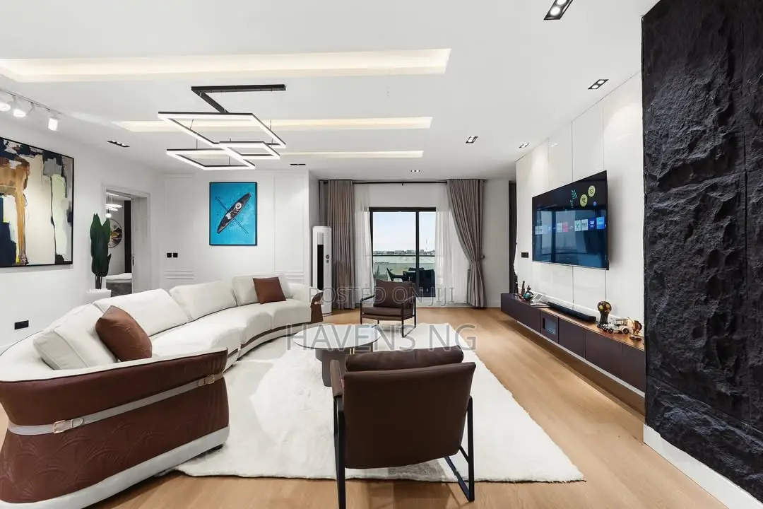 Brand New Spacious Luxury 3-Bedroom Apartment in Lekki Phase 1